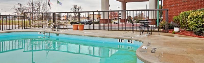 Holiday Inn Express & Suites Wilson-Downtown By Ihg Exterior foto